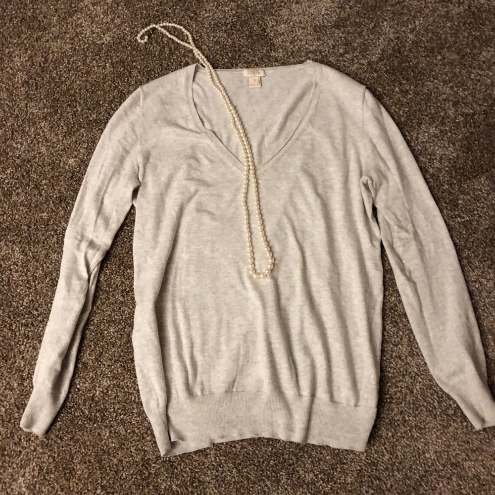 J Crew light grey V-neck Sweater Size S